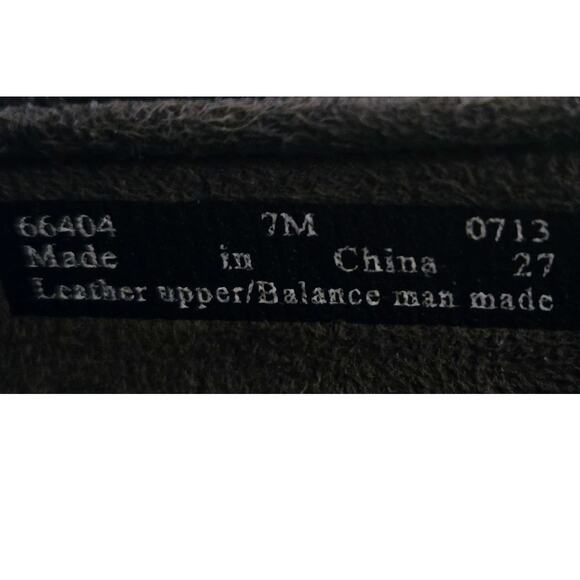 Clarks Cushion Loafer Women 7 Patent Leather Alligator Look Brown-Goldish Color - Picture 7 of 7